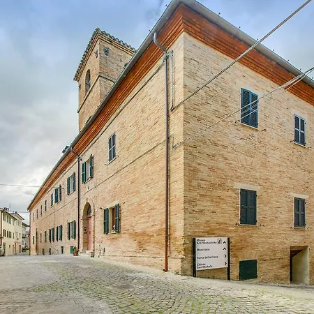 Апартаменты Palazzo Podesta Serra de' Conti