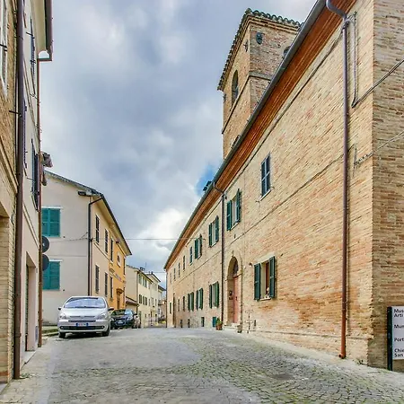 Palazzo Podesta * Serra de' Conti